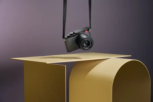 Leica — Uzņēmums, Rīga