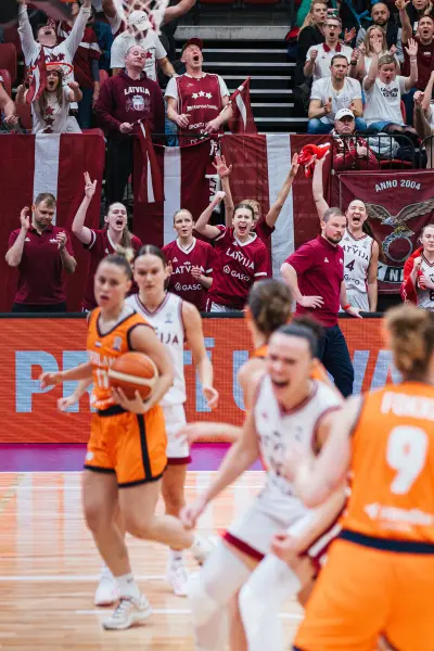 m_goldbergs — Fotogrāfs, Rīga